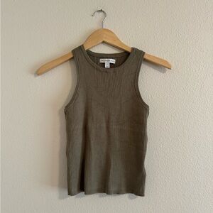 5/$55 !! 🔥 And now this Olive Ribbed Sleeveless Tank